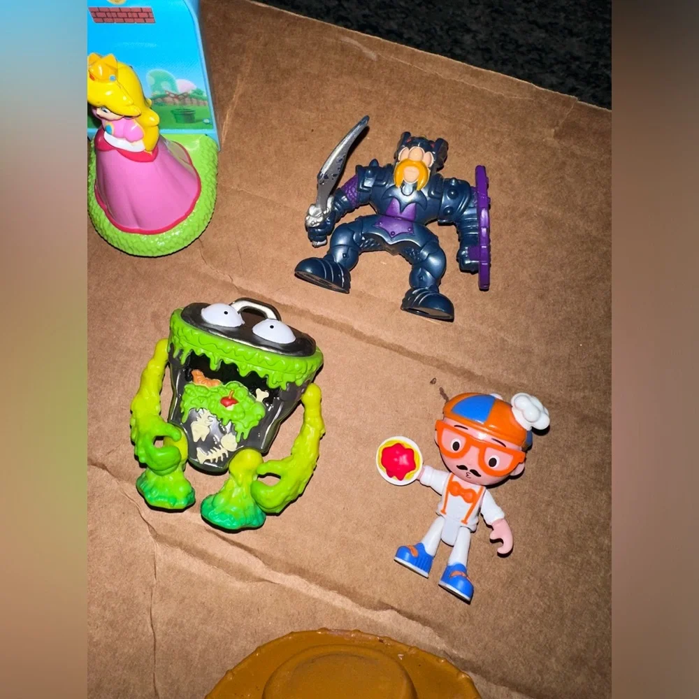 Cake Toppers Action Figures